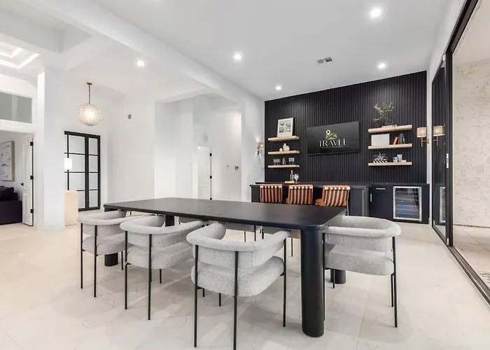 Anderson Lux Estate Private Bar&pool Sleeps 12 Holiday home